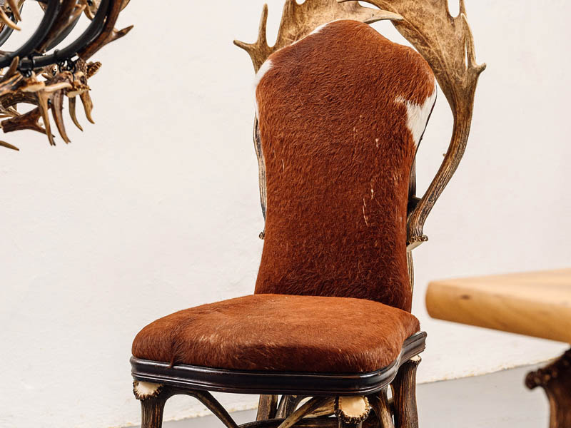 Bőrből készült szék